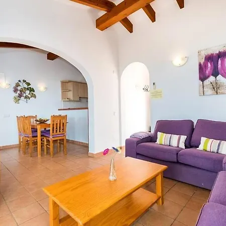 Villa Casa Roman - 3 Bedroom - Beautiful Sea Views - A Private Family *