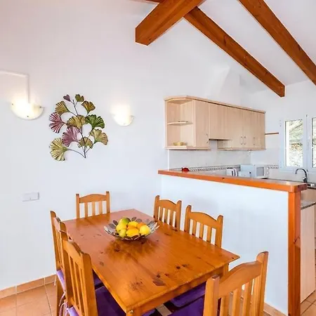 Casa Roman - 3 Bedroom - Beautiful Sea Views - A Private Family Villa