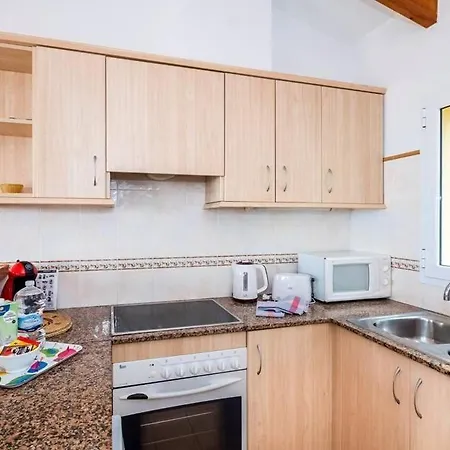 Casa Roman - 3 Bedroom - Beautiful Sea Views - A Private Family * 손 보우
