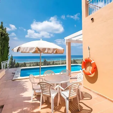 빌라 Casa Roman - 3 Bedroom - Beautiful Sea Views - A Private Family