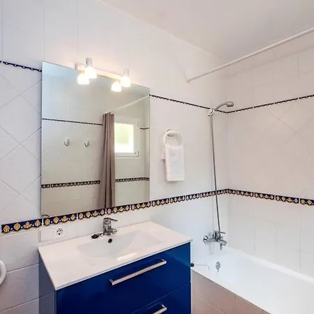 Casa Roman - 3 Bedroom - Beautiful Sea Views - A Private Family * 손 보우